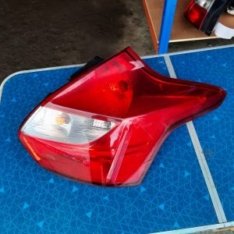 Mercedes-Benz 2014 OS TAIL LIGHT